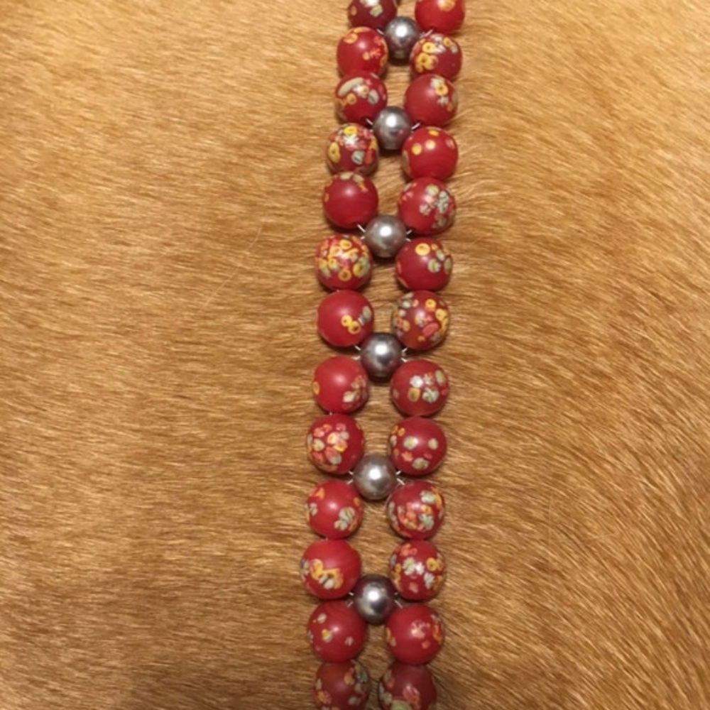 ❤️ 5 for $20 ❤️ Handmade bracelet floral bead bracelet with toggle clasp.